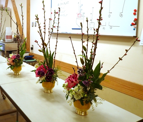 フラワーアレンジ2月.JPG