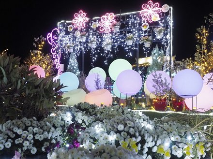 西館テラスのイルミネーション