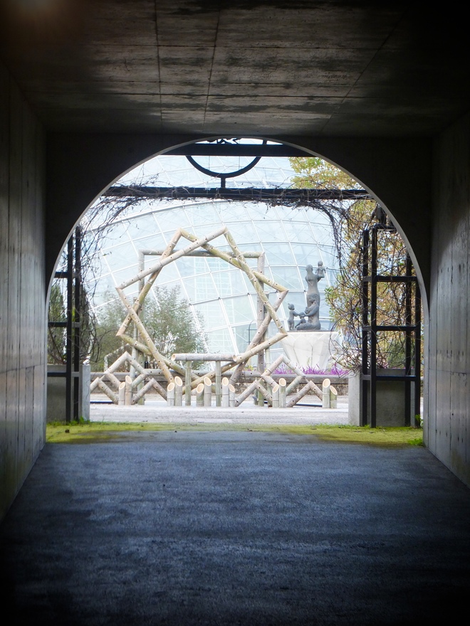 トンネルの向こう